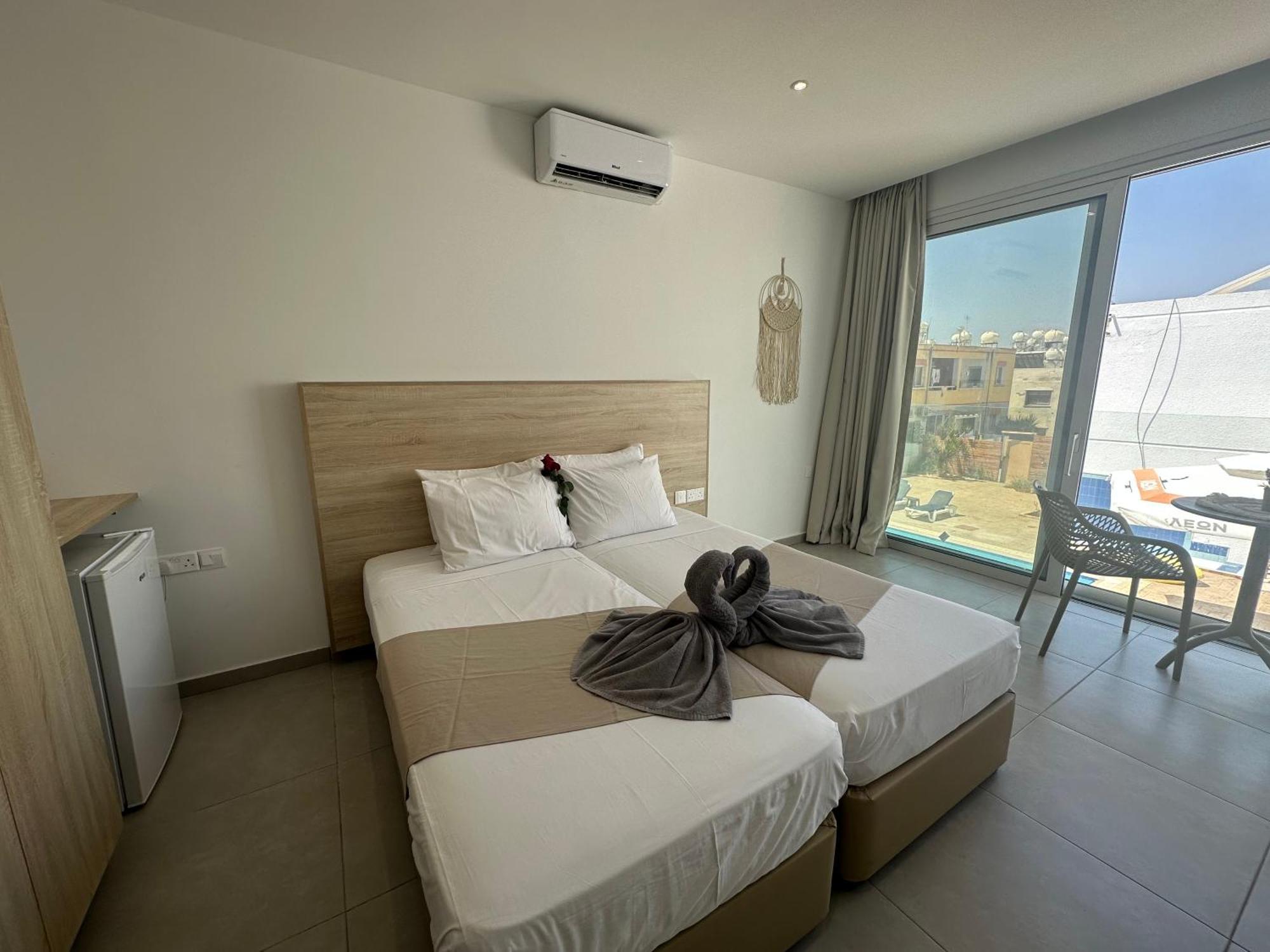 Sun Plaza Suites - Adults Only Ayia Napa Exteriér fotografie