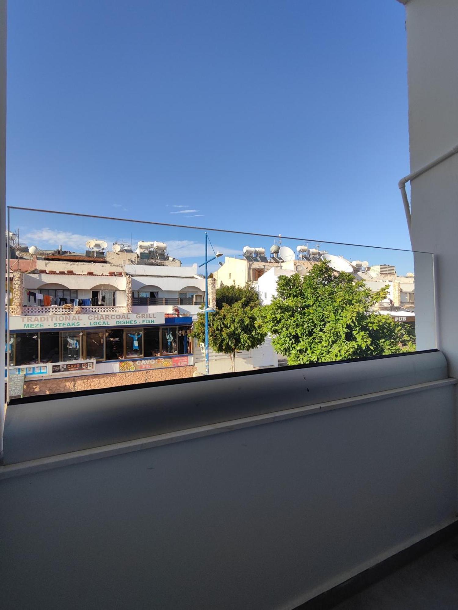 Sun Plaza Suites - Adults Only Ayia Napa Exteriér fotografie