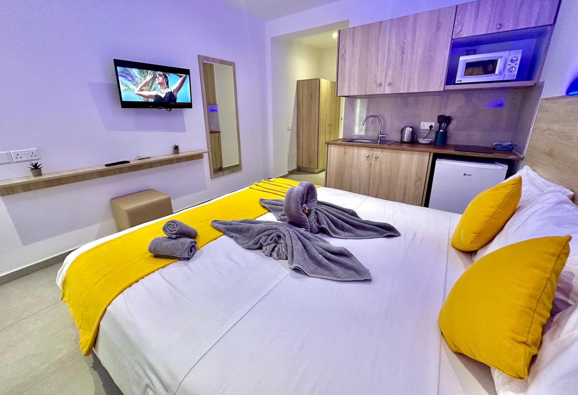 Sun Plaza Suites - Adults Only Ayia Napa Exteriér fotografie